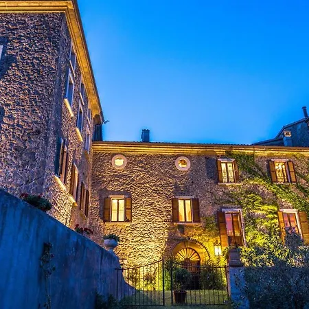 Buon Viaggio 16, Emma