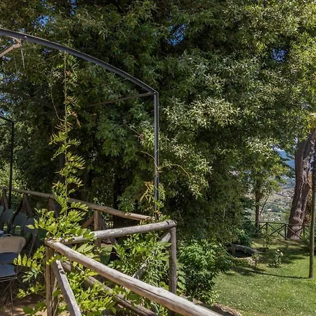 Buon Viaggio 16, Emma