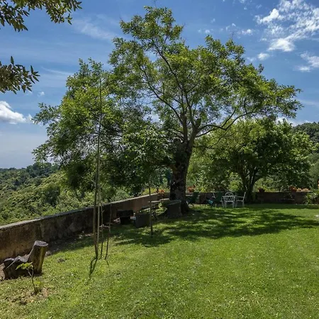 Villa Buon Viaggio 16, Emma *