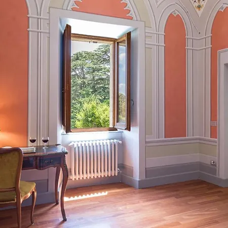 Villa Buon Viaggio 16, Emma *